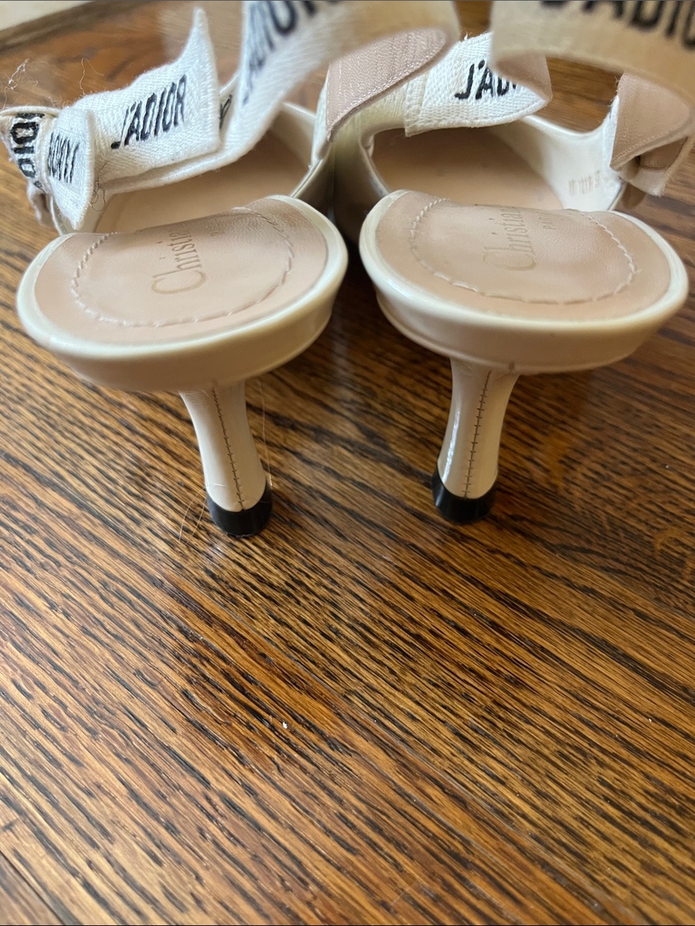Christian Dior J'Adior slingback pumps featuring cream patent leader size 7 - Picture 4 of 11